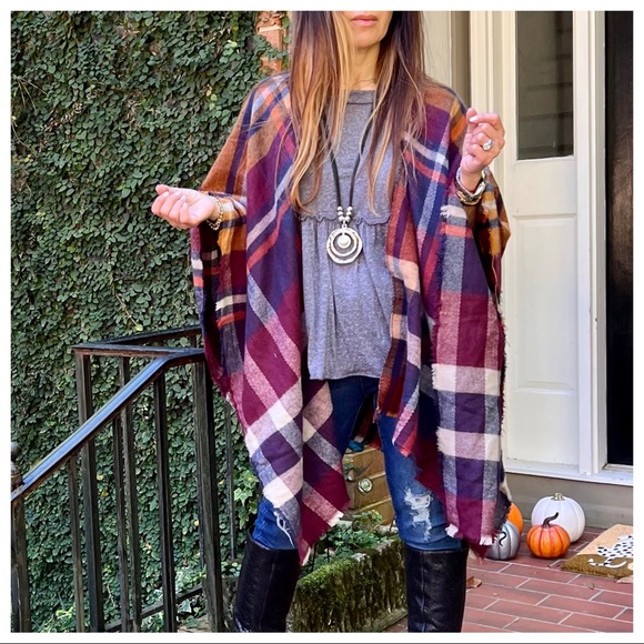 Gorgeous poncho shawl blanket oversized
scarf jacket poncho - Picture 2 of 5